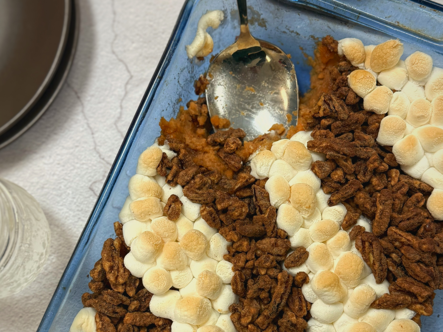 This canned sweet potato casserole proves you don’t need fancy ingredients to make something unforgettable. Cozy spices, maple sweetness, and a golden topping come together in a dish that tastes like a holiday hug — simple to prep, quick to bake, and loved by everyone at the table.