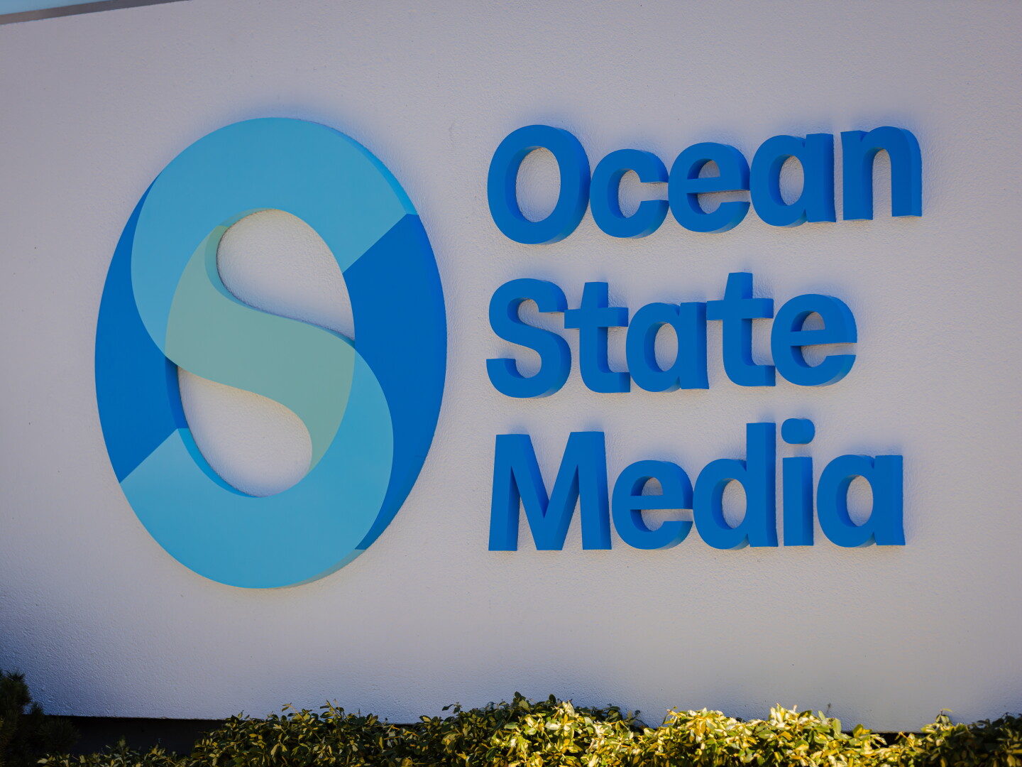 You can now listen to Ocean State Media on 103.7 FM anywhere in Rhode Island.